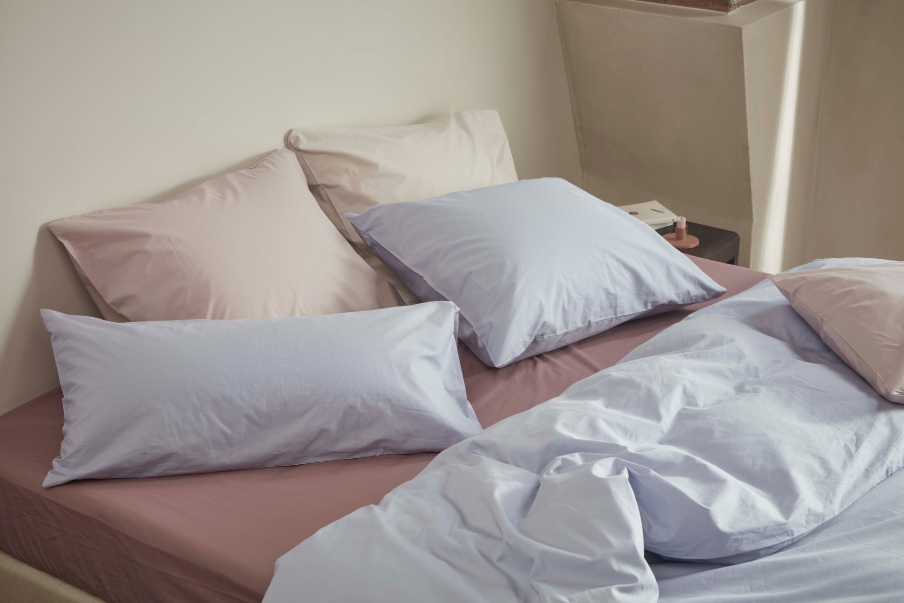 Duvet_coverset_percale_lavender_blue_mood3
